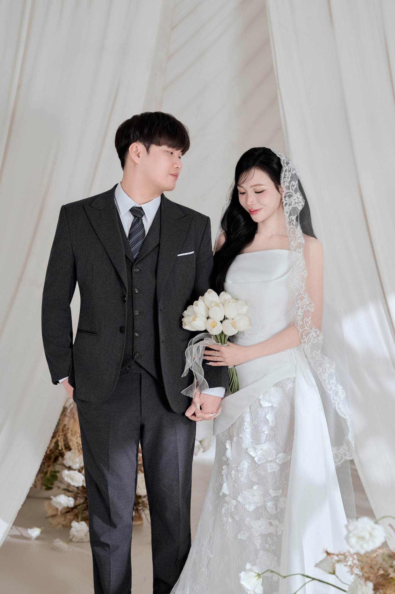 THIỆP CƯỚI NGUYỄN PHƯƠNG – JEONG SEONG MAN